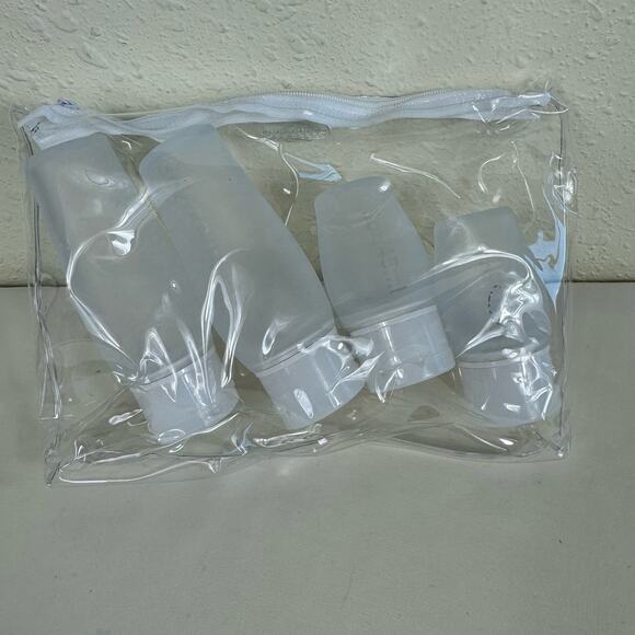 New In Bag 4 Piece Travel Shower Bottles Portable Labels Zippered Pouch Silicone - Picture 2 of 5